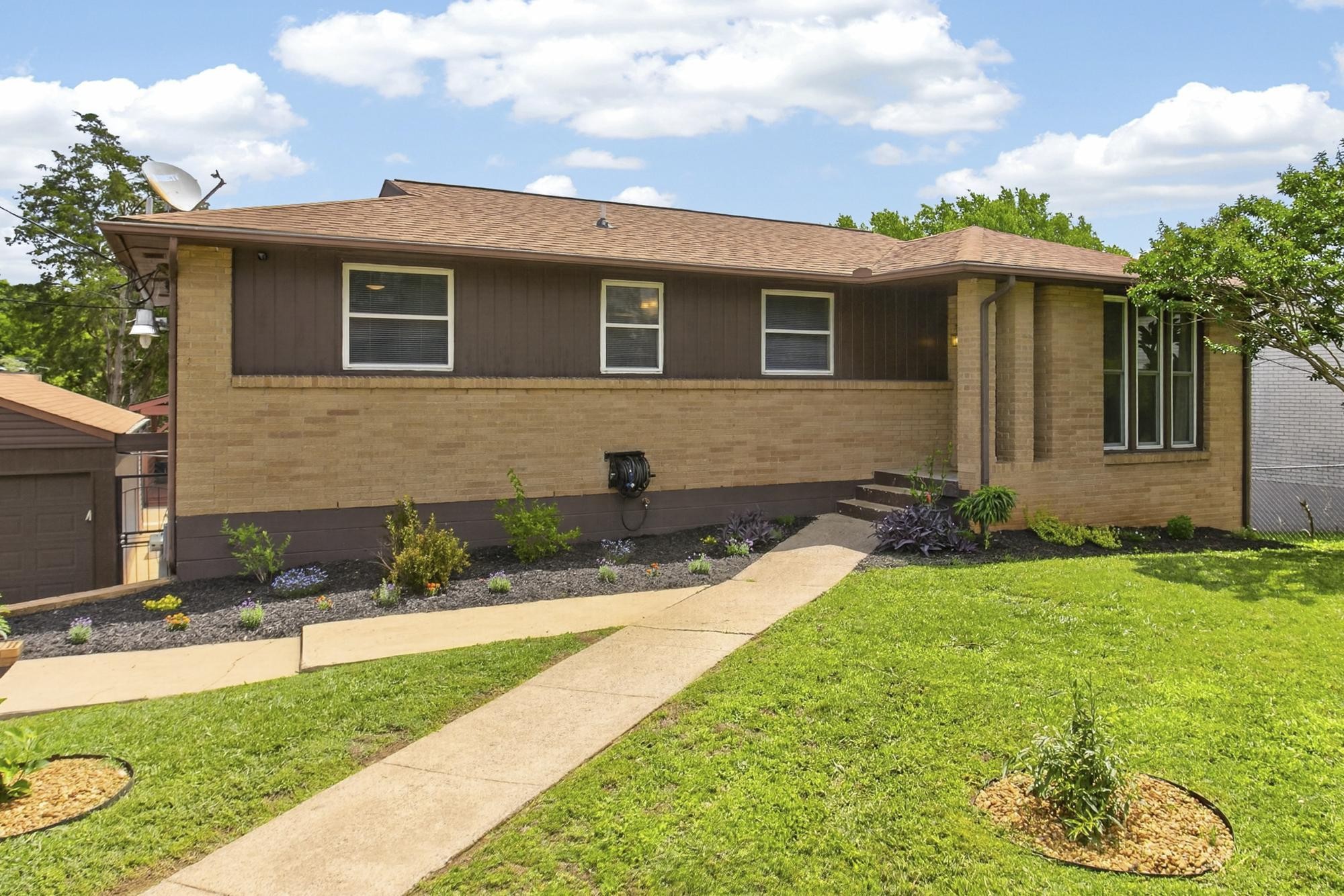 7044 Bonnavent Dr