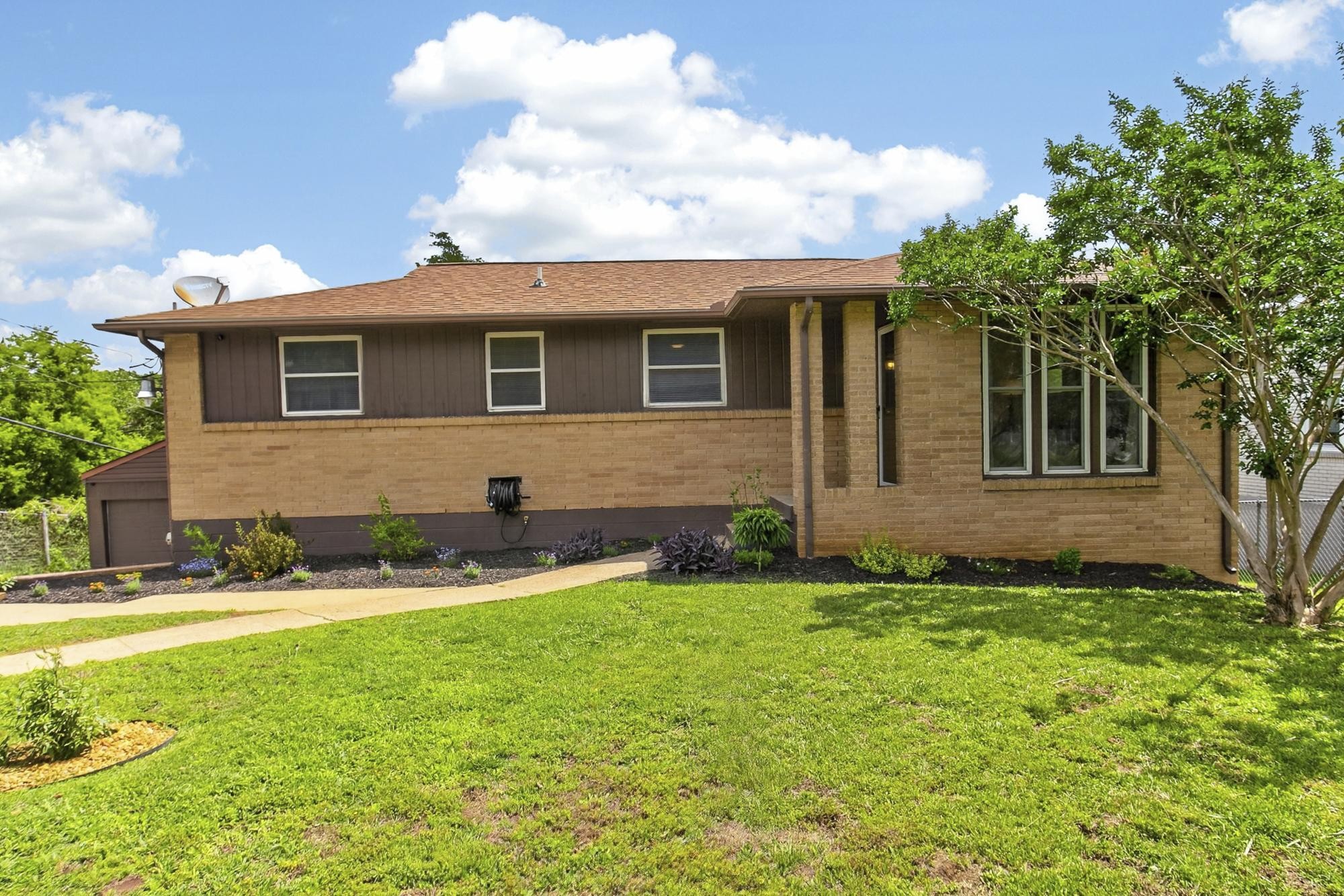 7044 Bonnavent Dr