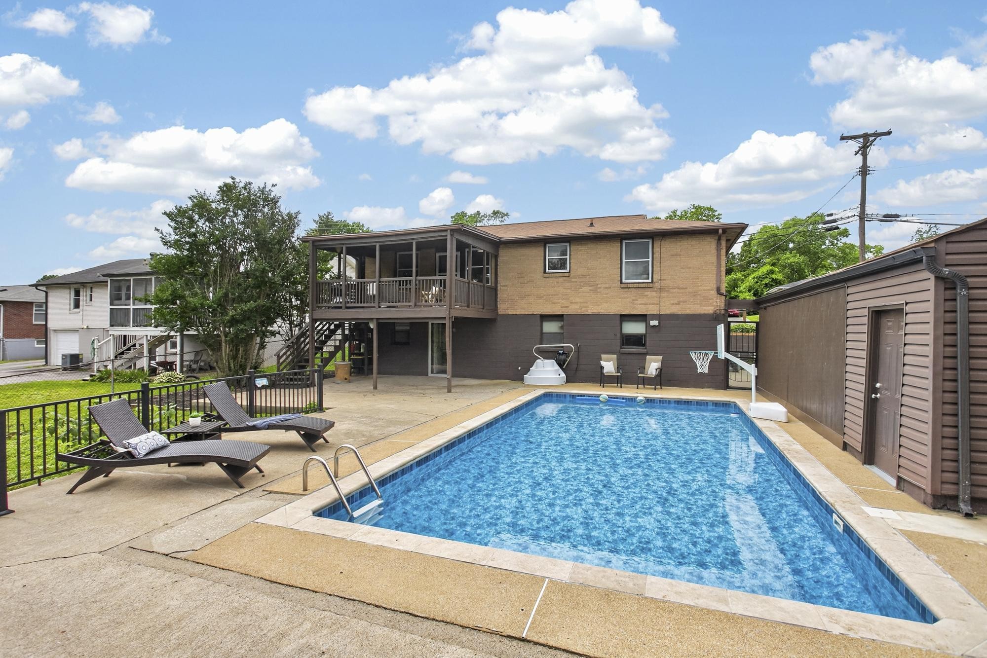 7044 Bonnavent Dr