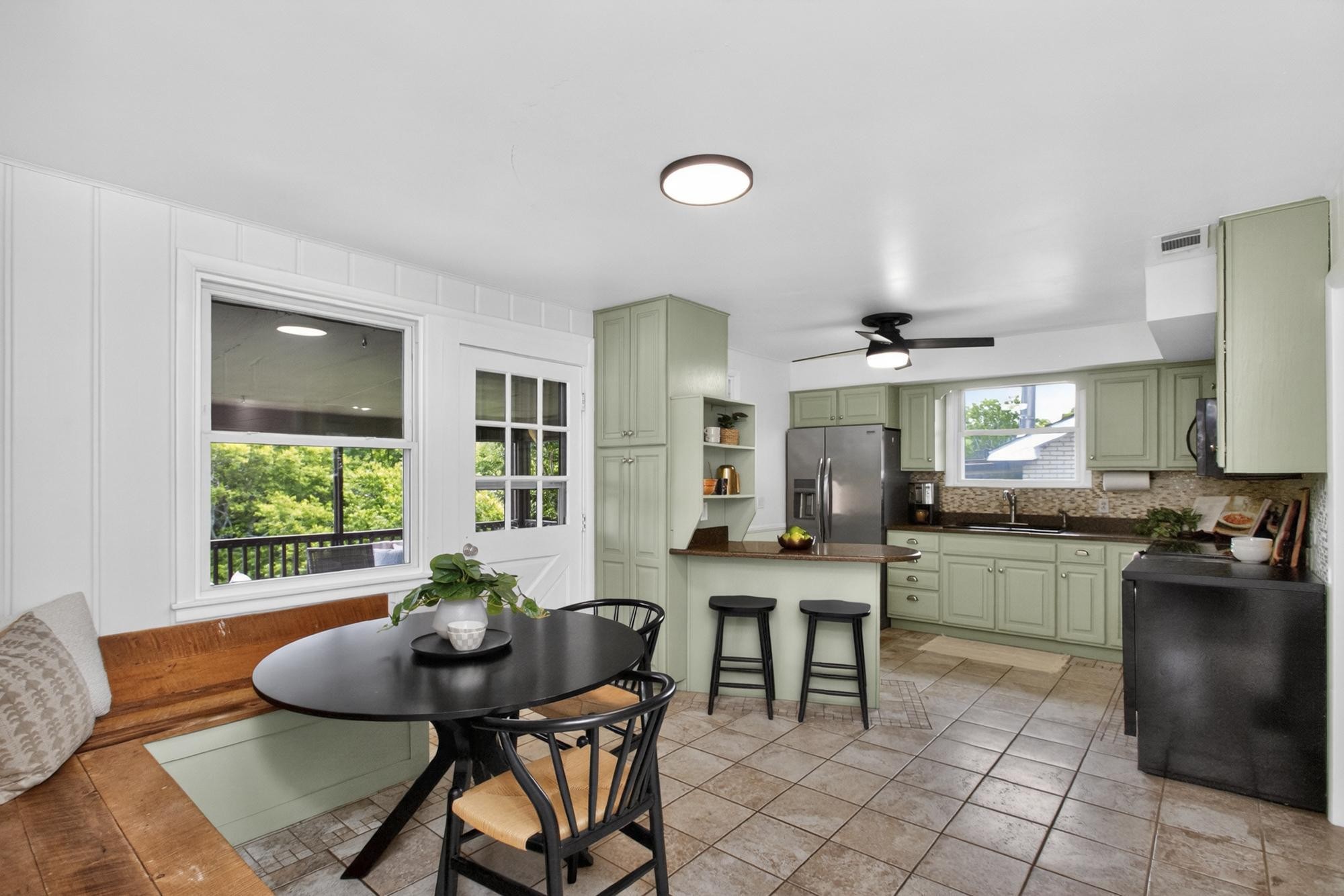 7044 Bonnavent Dr