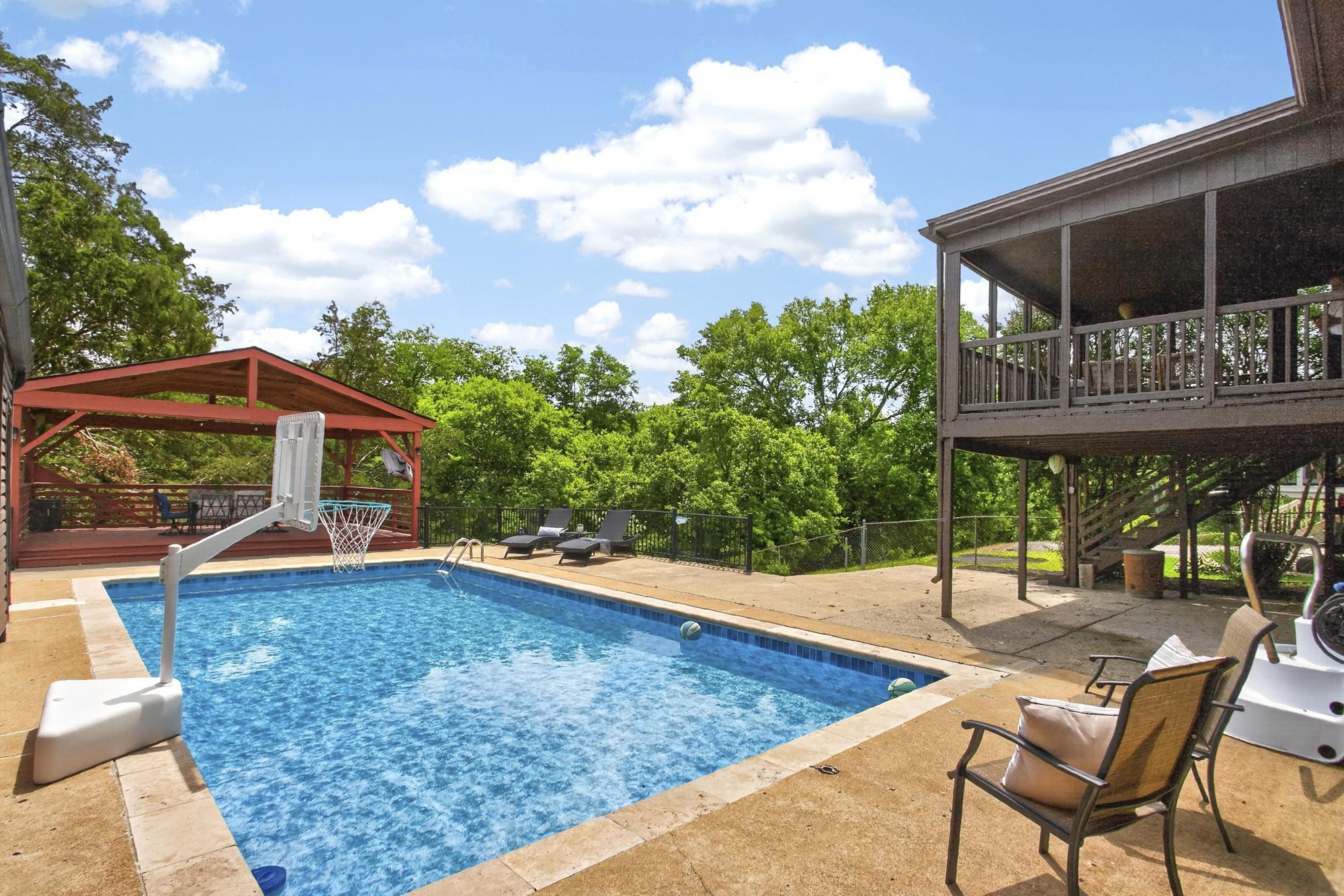 7044 Bonnavent Dr