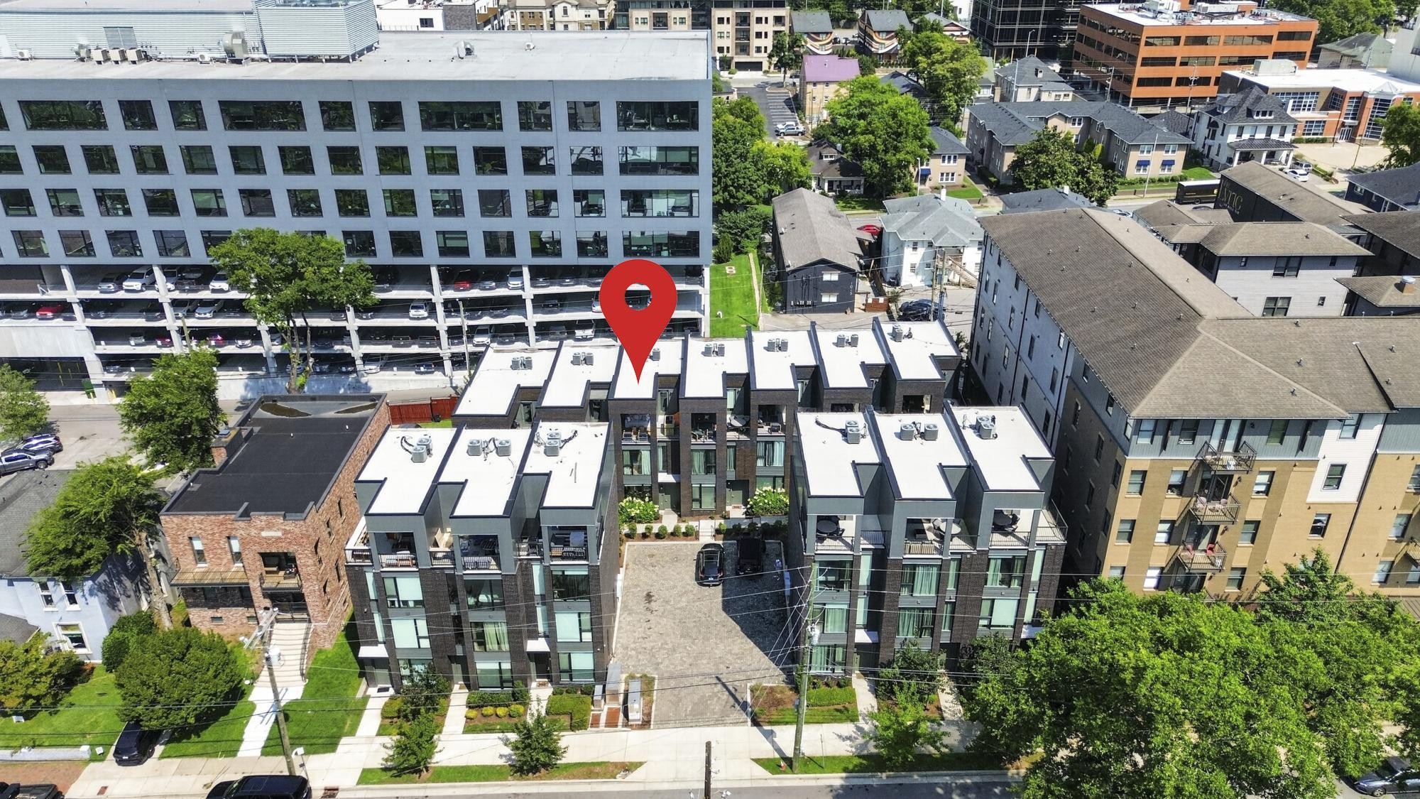 1012C 18th Ave, S Unit: 3