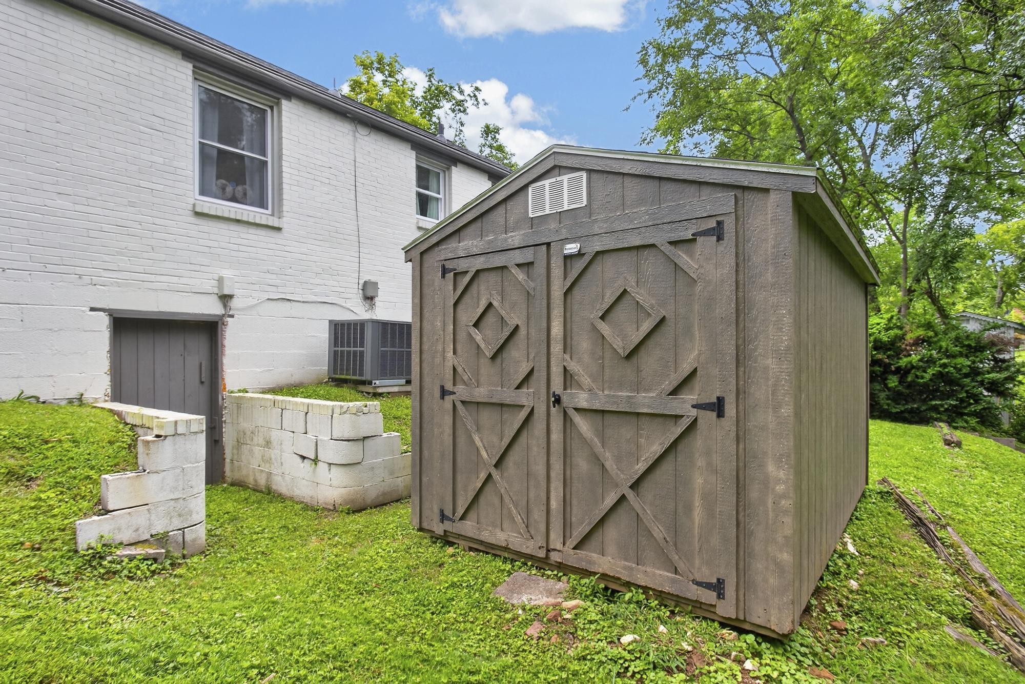 195 Graylynn Dr