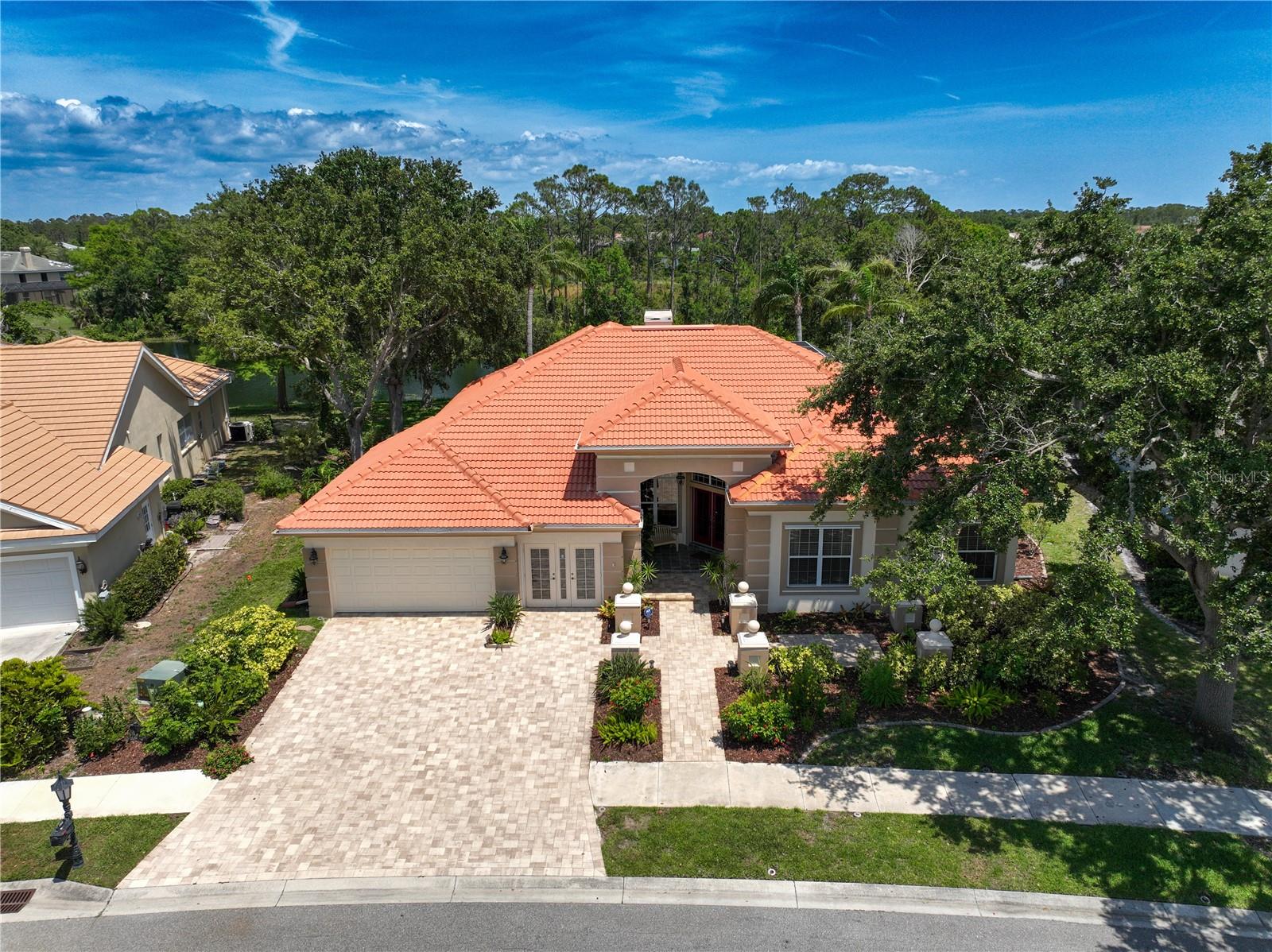 766 SHADOW BAY WAY