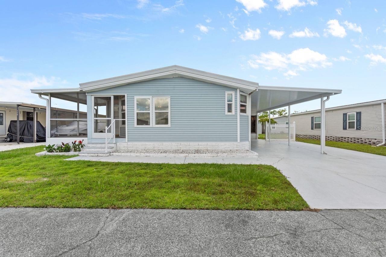 749 RIVERVIEW CIR
