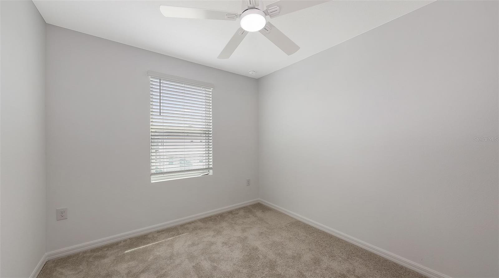 9004 DRIVEN SNOW ST