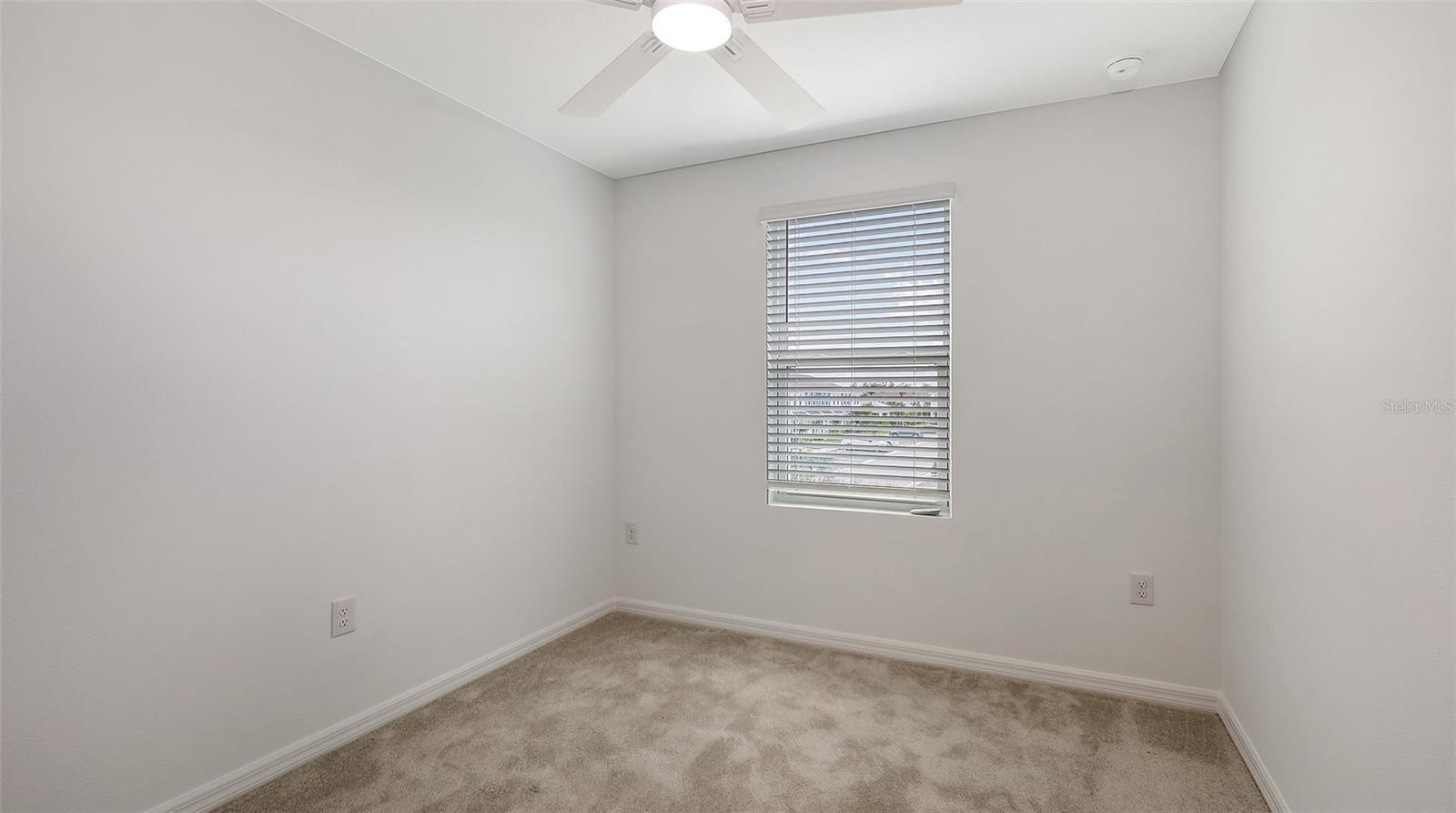 9004 DRIVEN SNOW ST