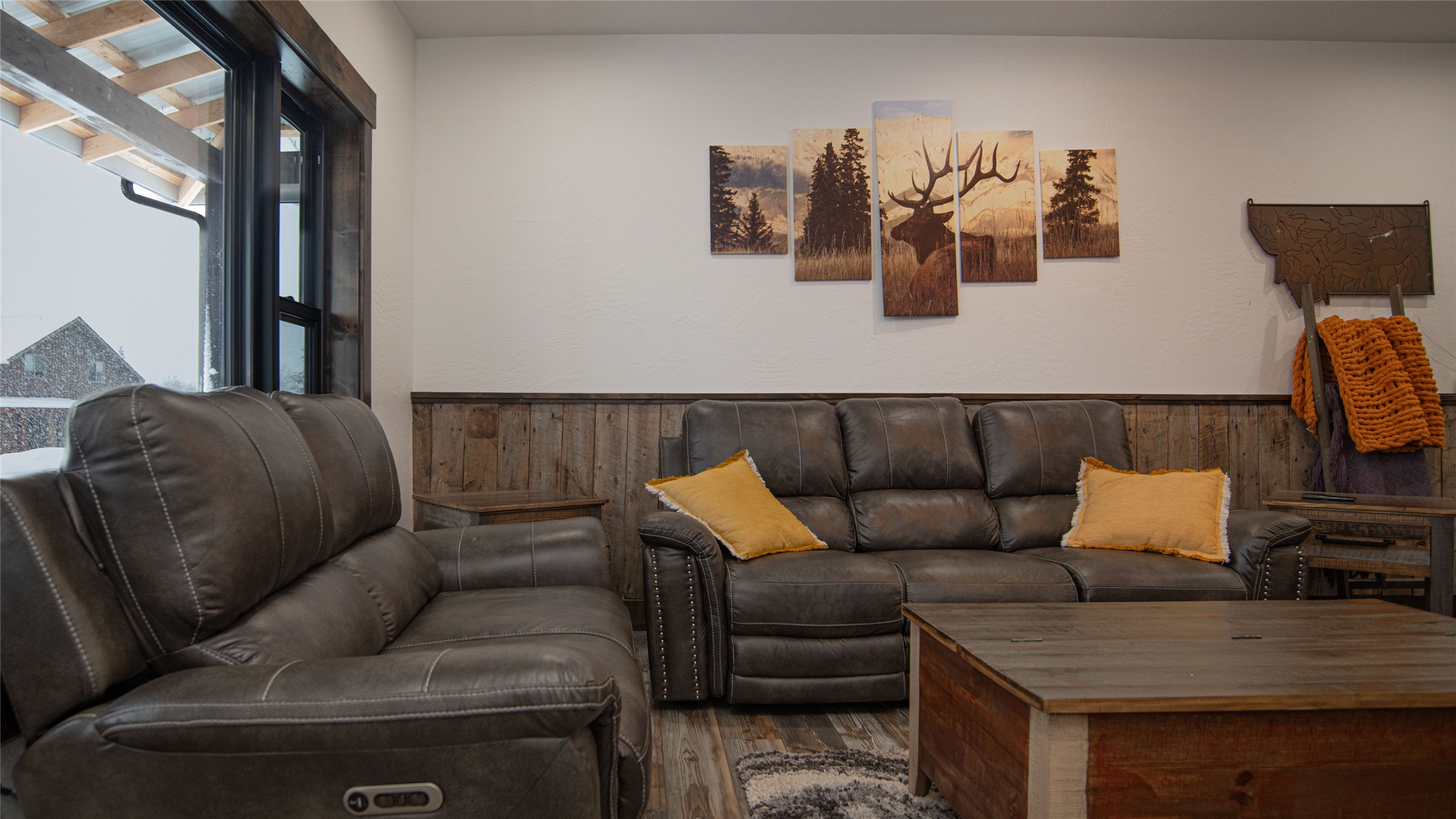 5 Fox Trail Way