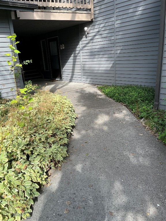 2200 W Dickerson Street 88