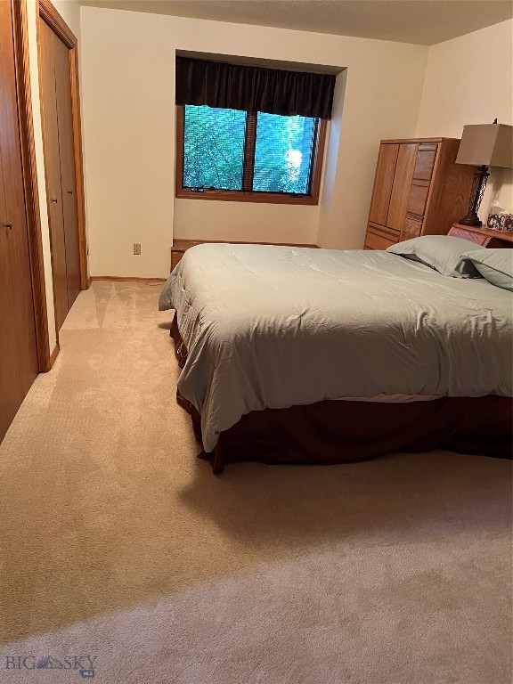 2200 W Dickerson Street 88