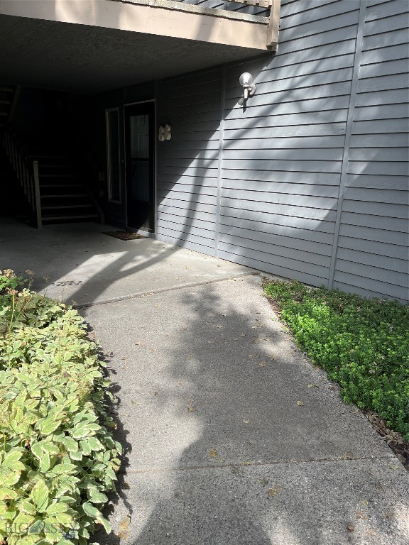 2200 W Dickerson Street 88