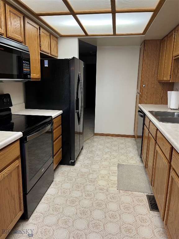 2200 W Dickerson Street 88