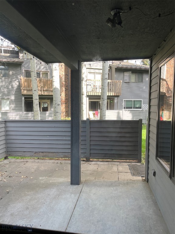 2200 W Dickerson Street 88