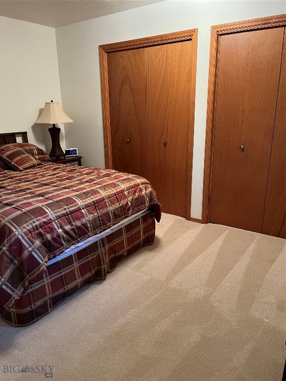 2200 W Dickerson Street 88