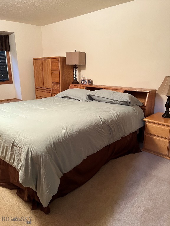 2200 W Dickerson Street 88