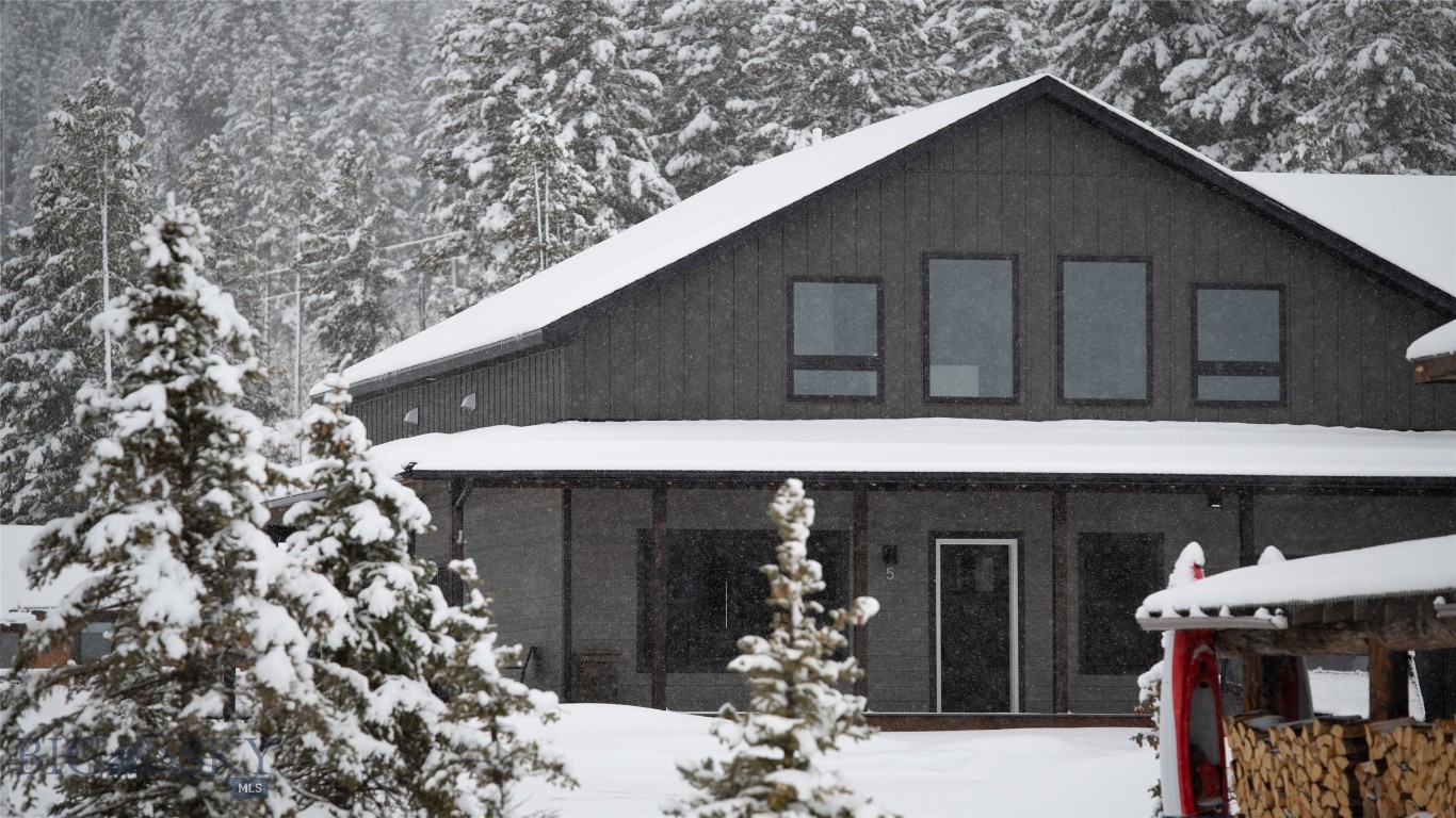 5 Fox Trail Way