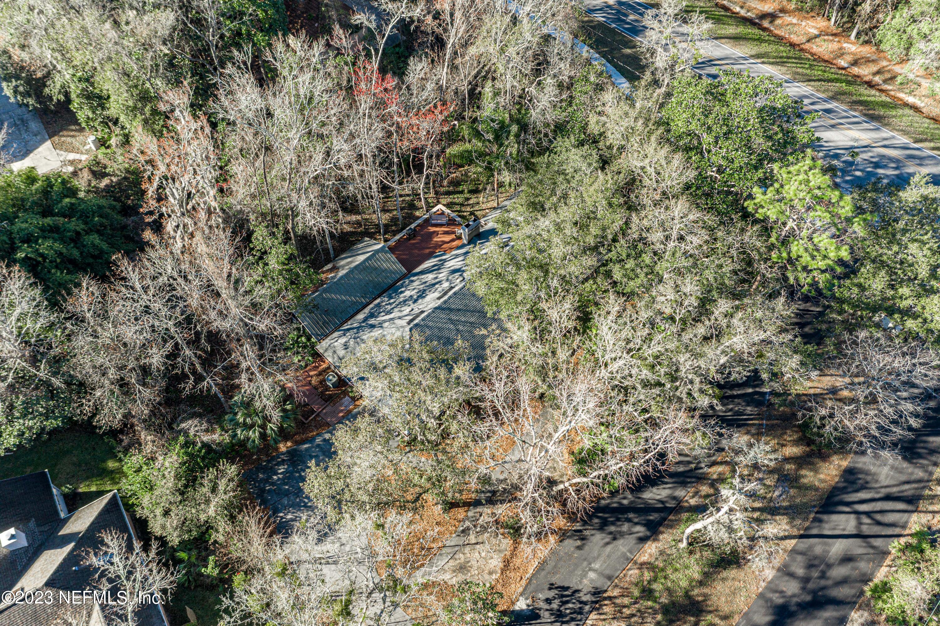 384 N RIDGE Drive