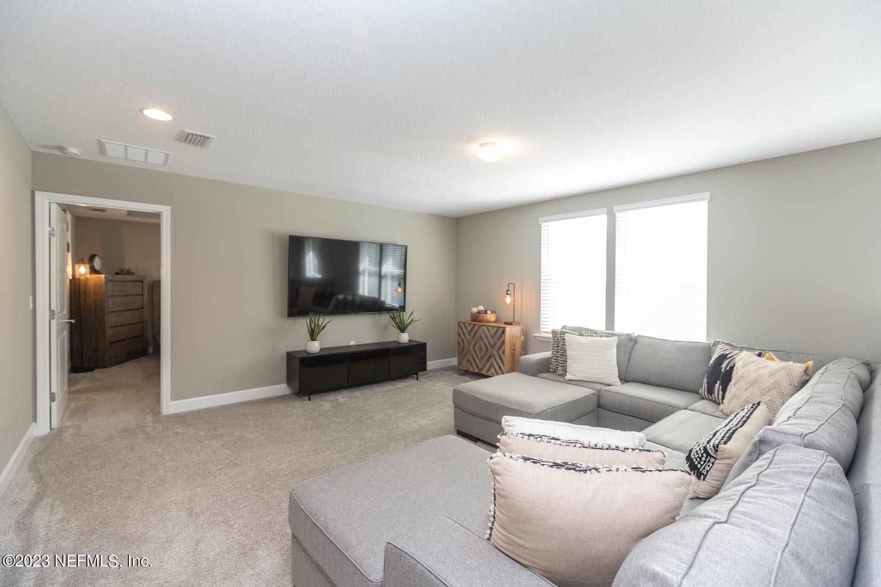 93 TURKEY OAK Way