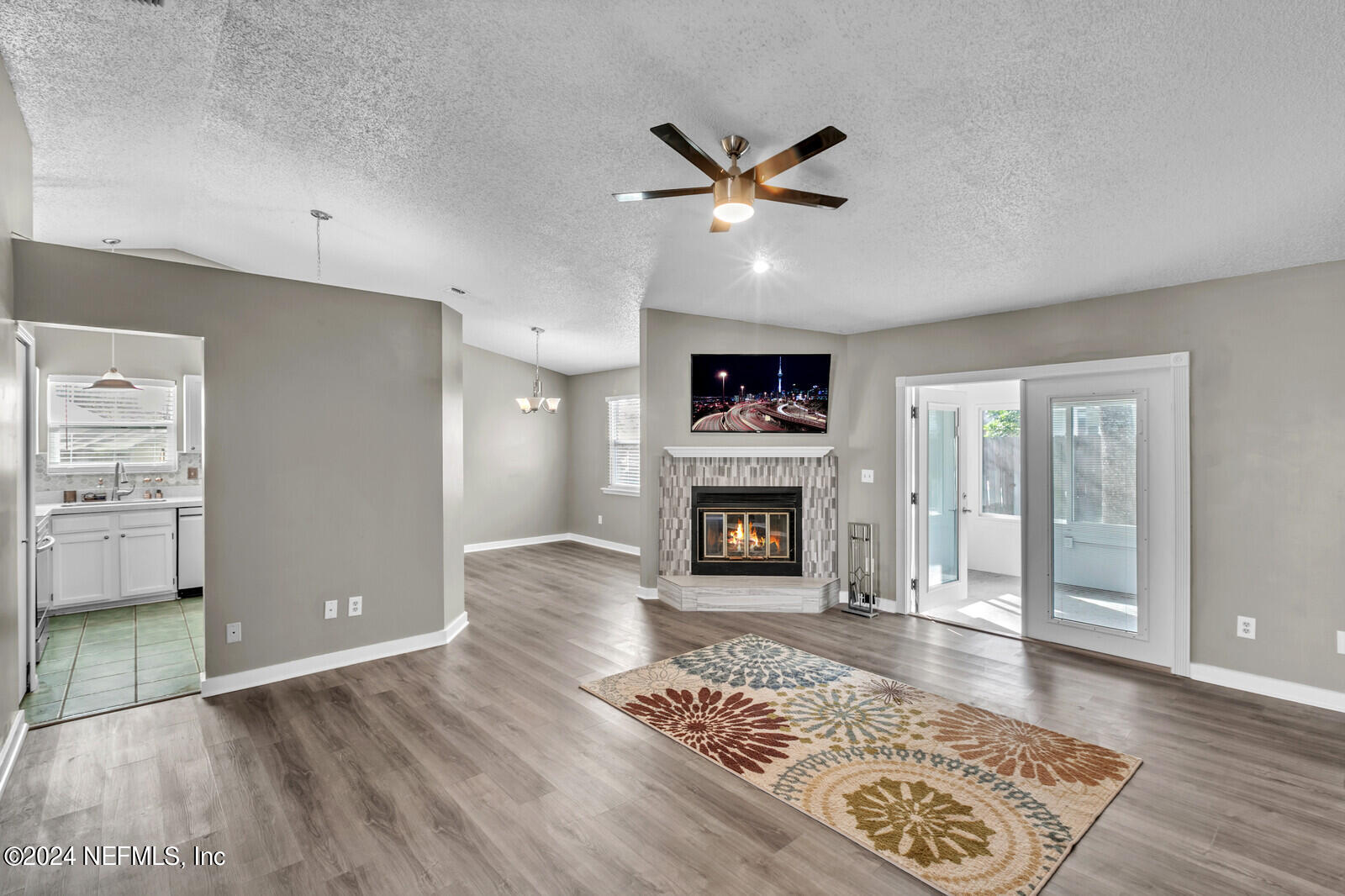 8462 WESSEX Court