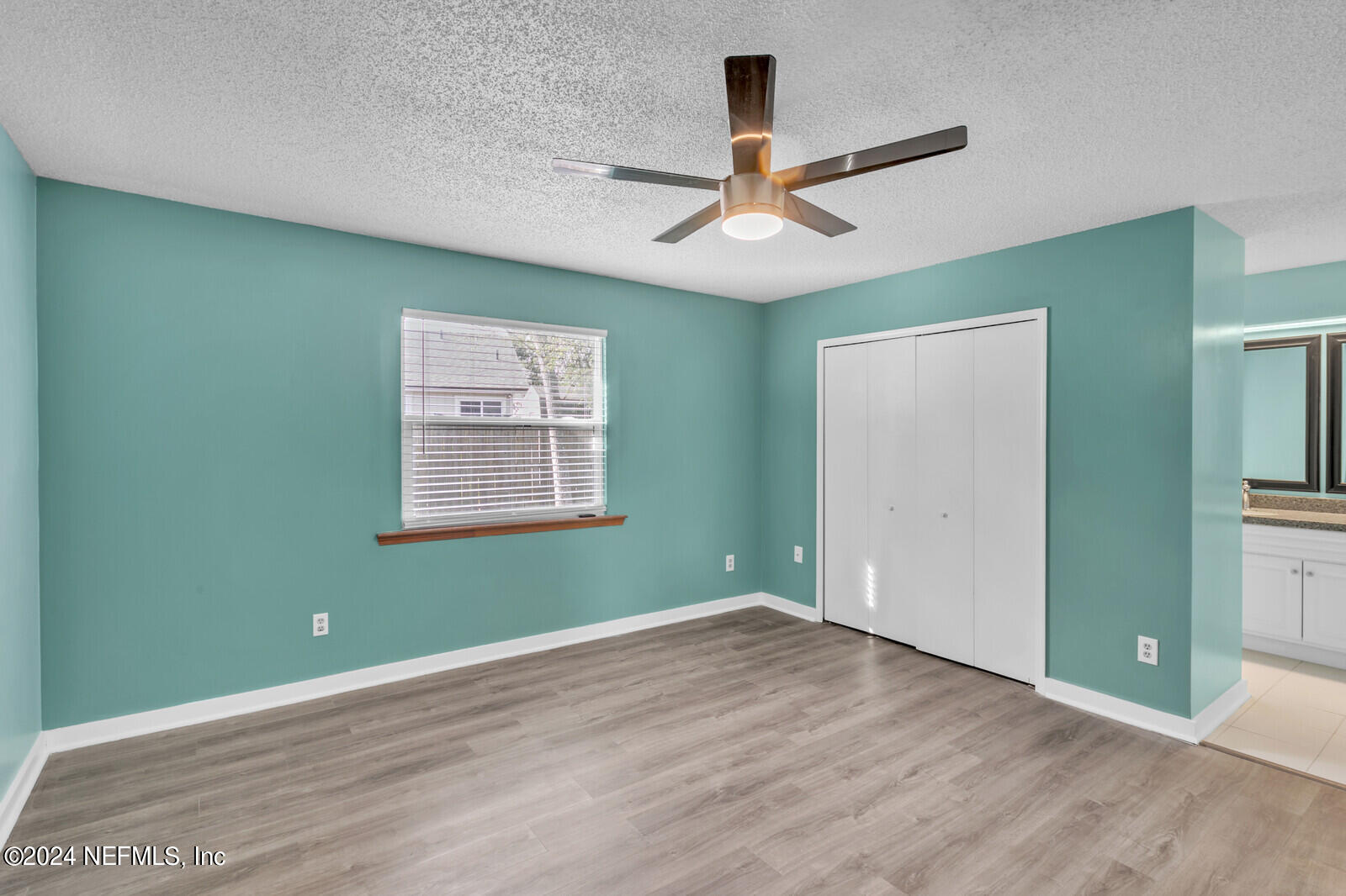 8462 WESSEX Court