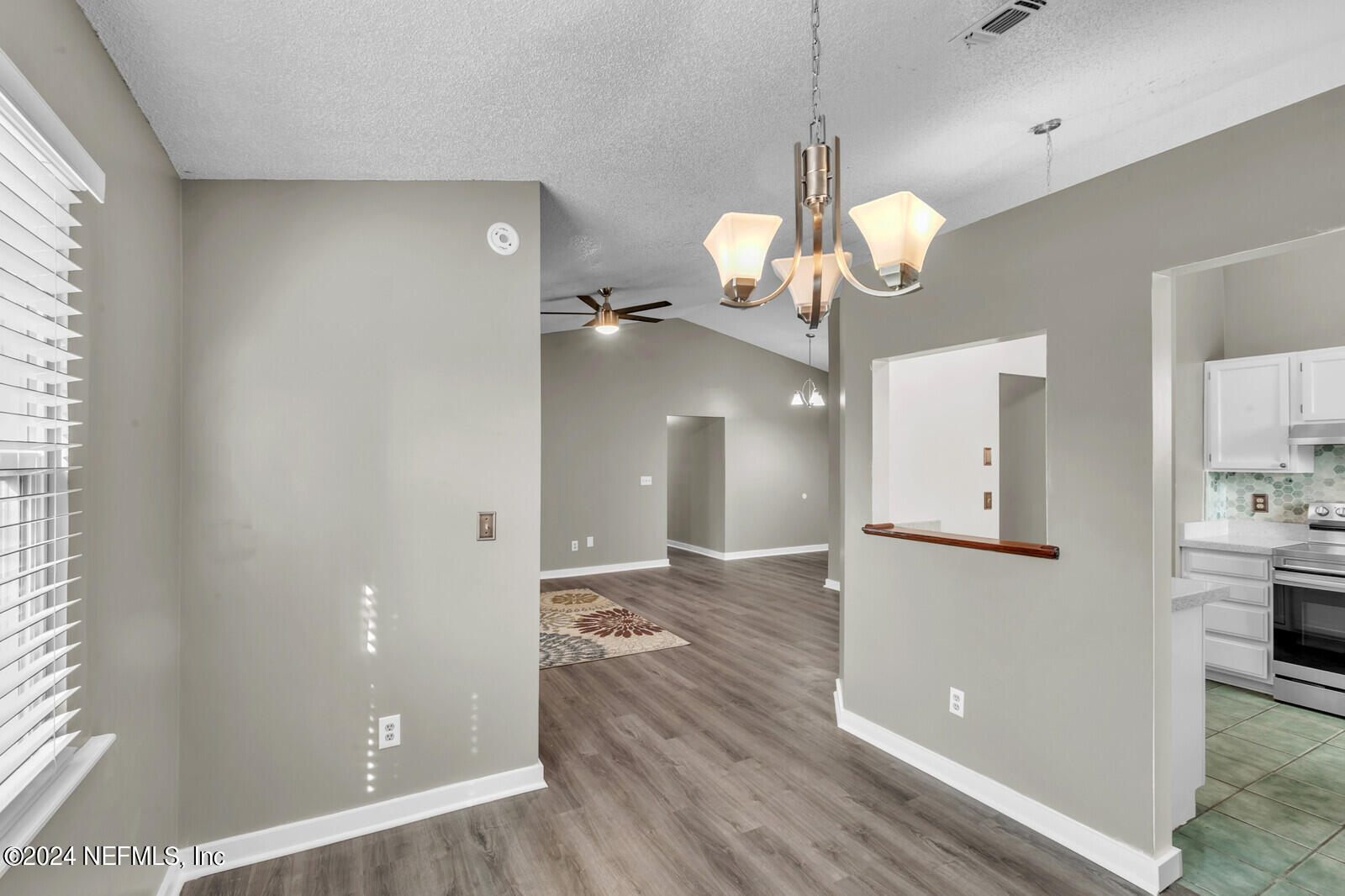 8462 WESSEX Court