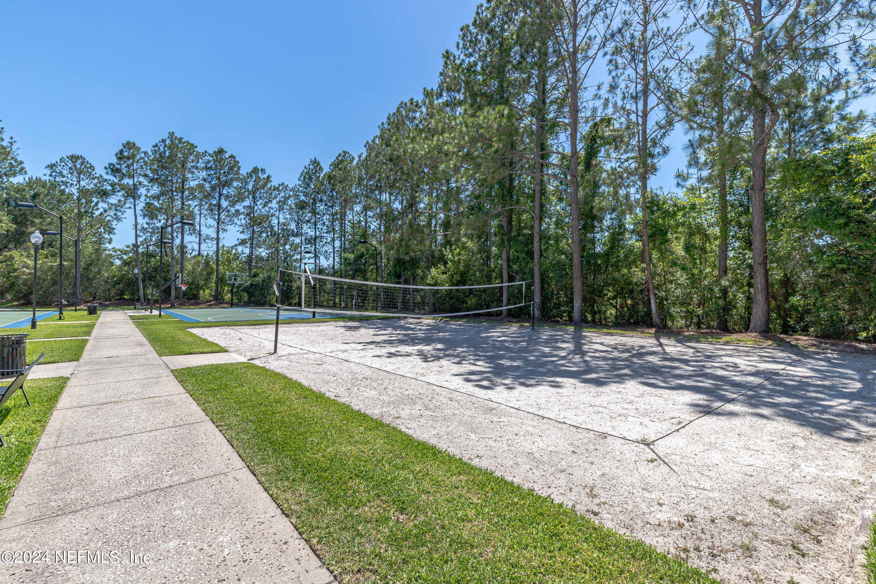 1539 GREENWAY Place