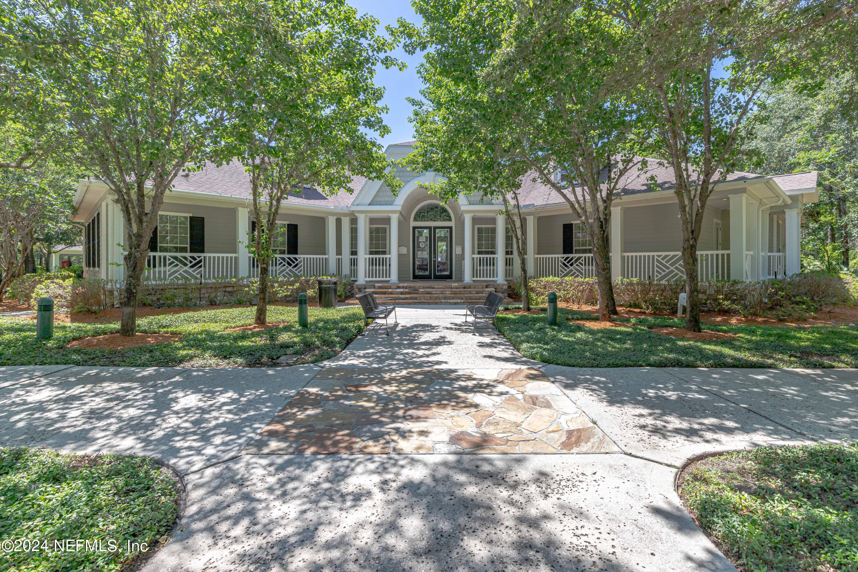 1539 GREENWAY Place