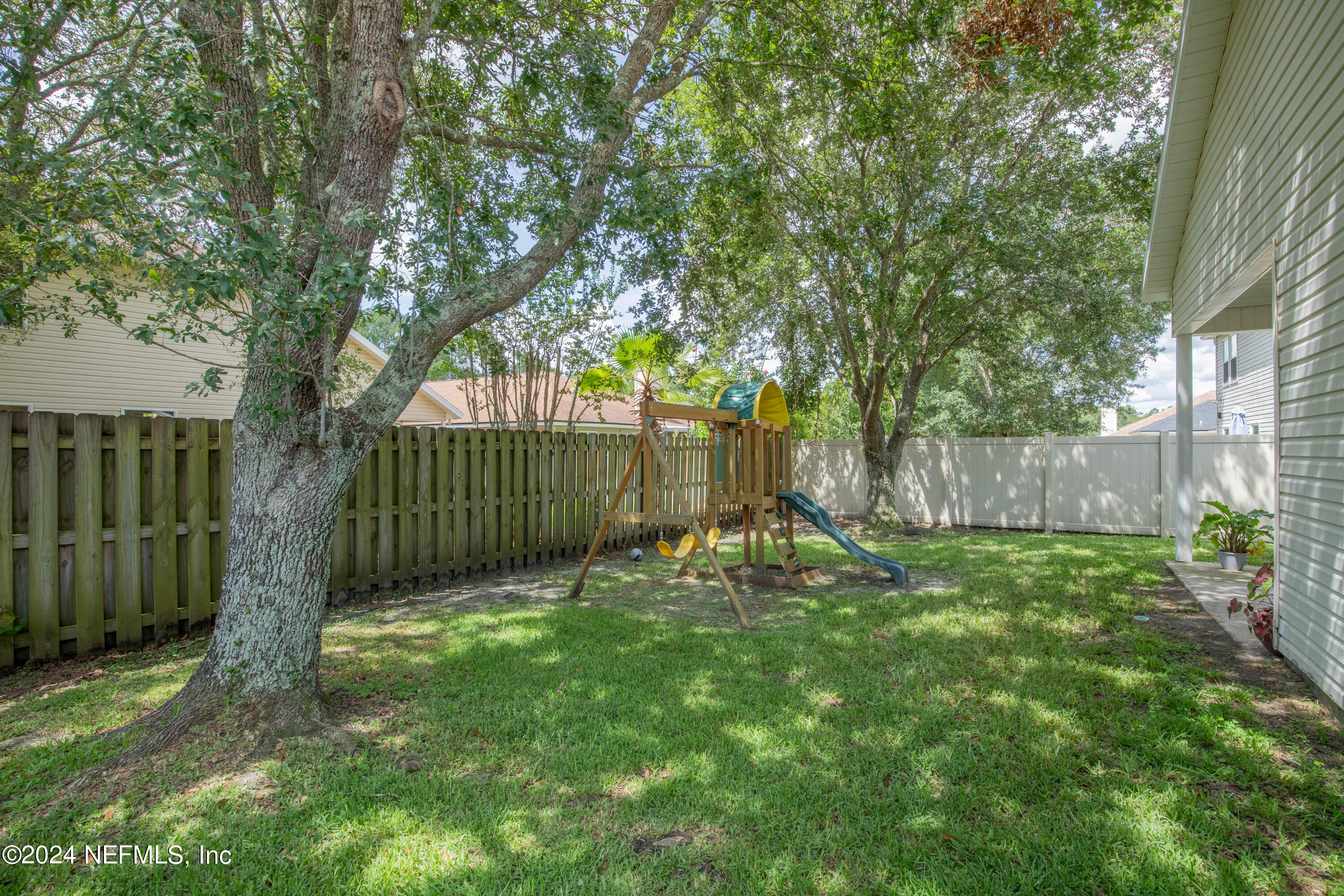 1539 GREENWAY Place