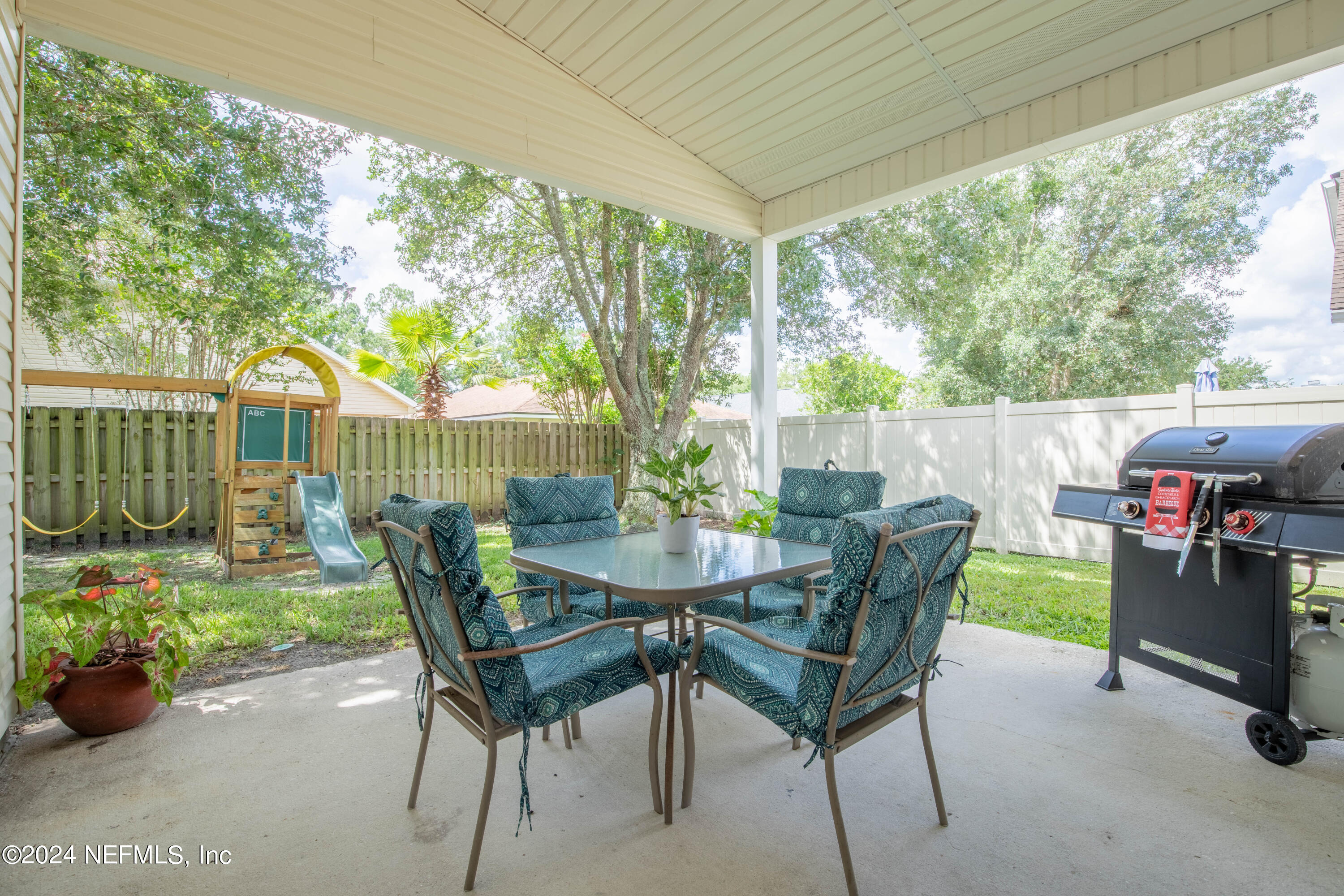 1539 GREENWAY Place