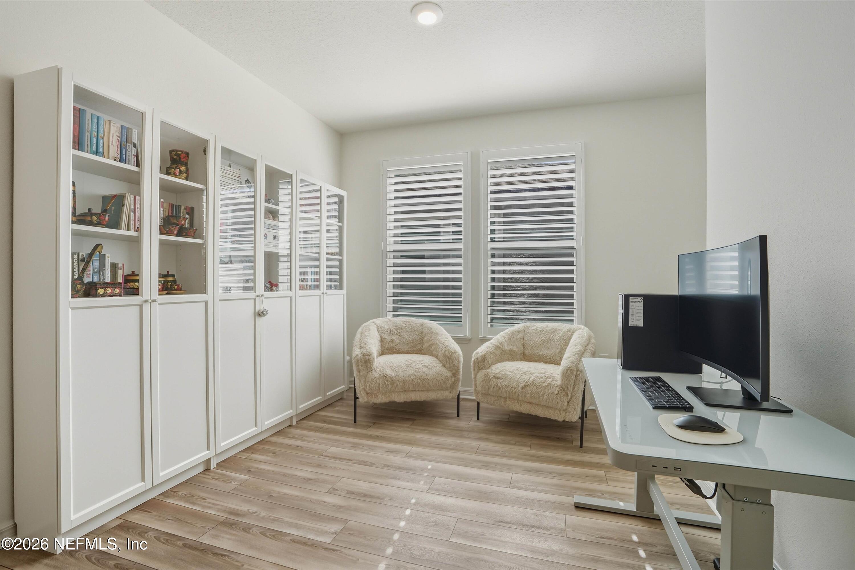 100 BROADHAVEN Drive