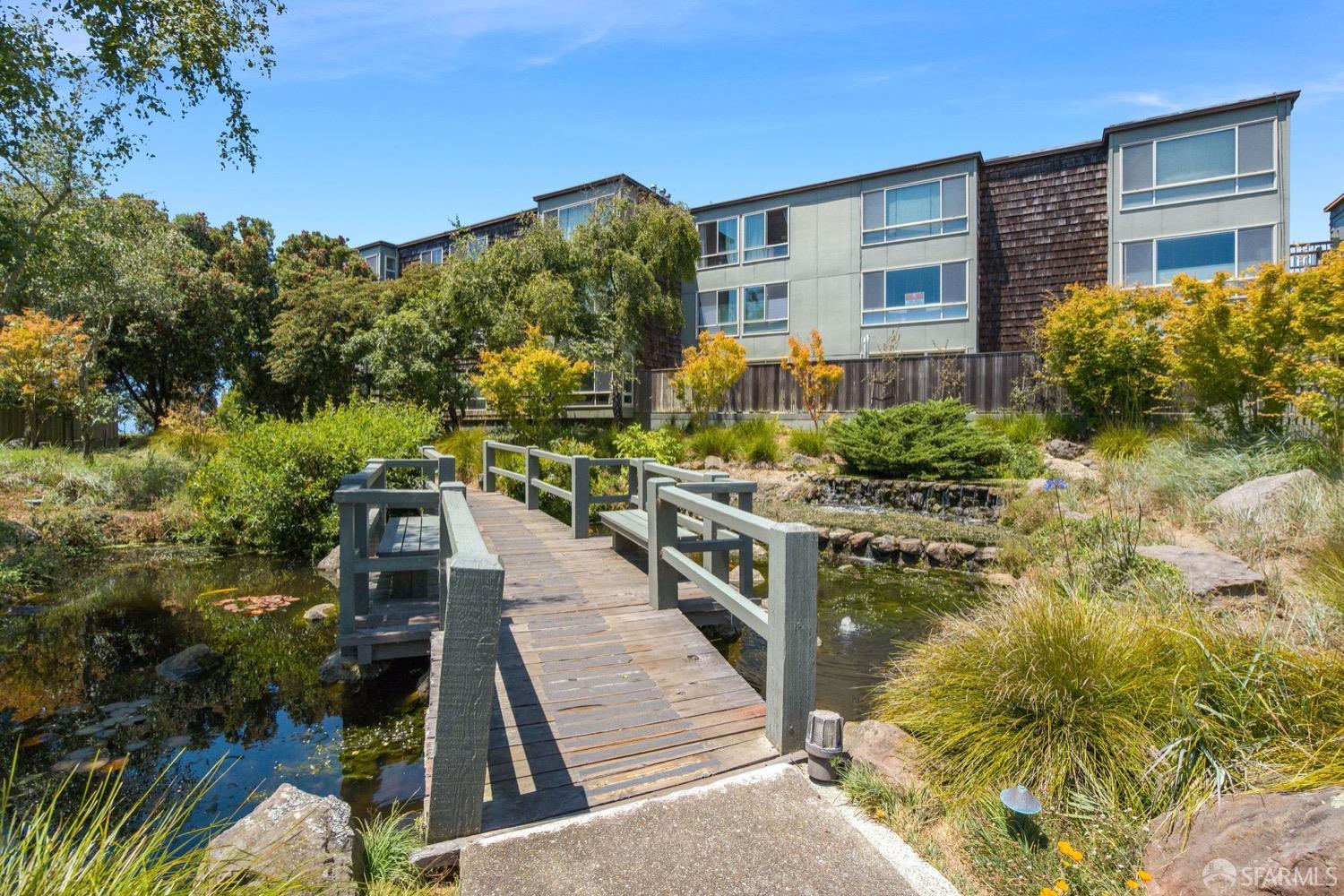 950 Duncan Street # 206E