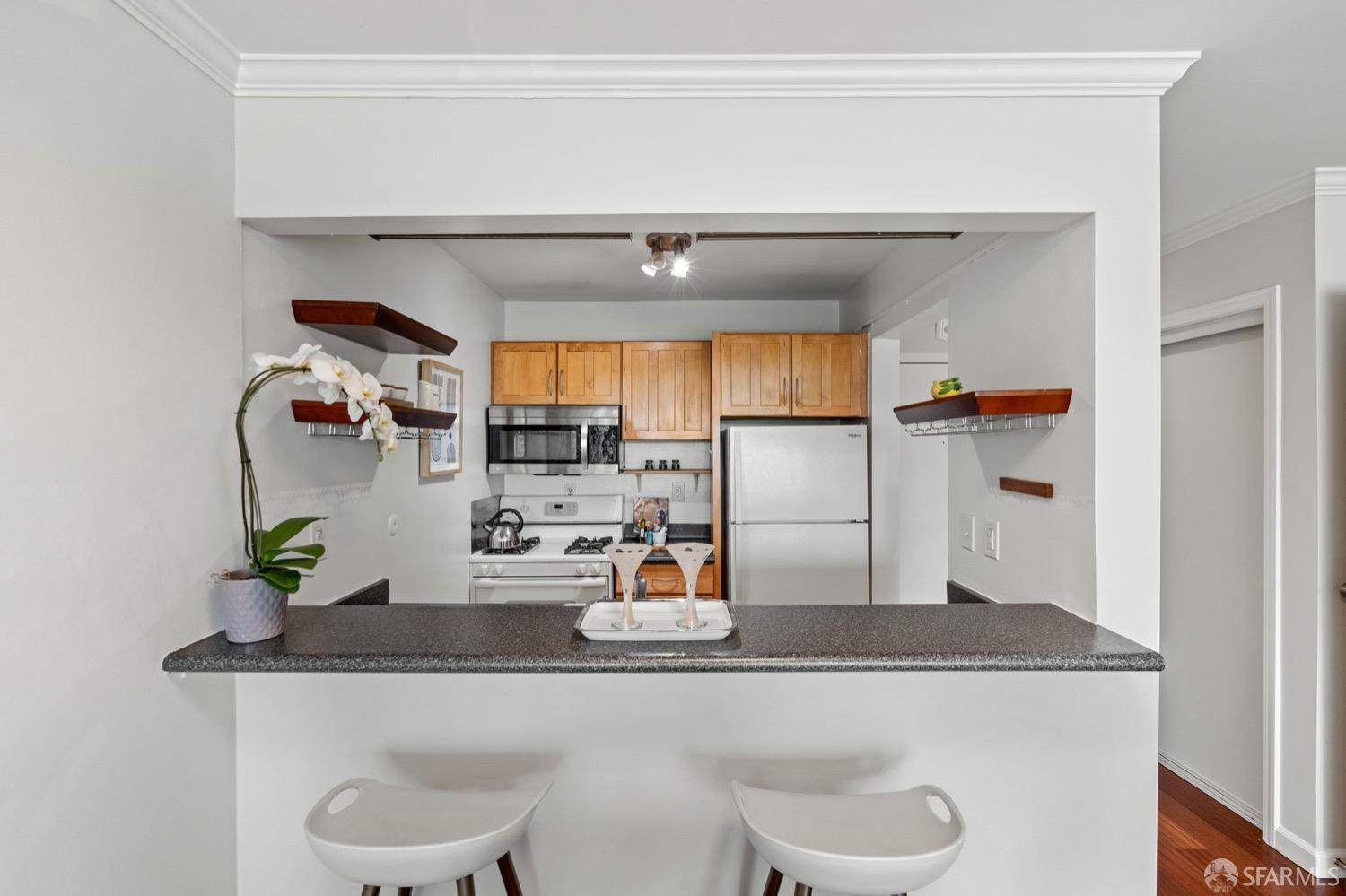 950 Duncan Street # 206E