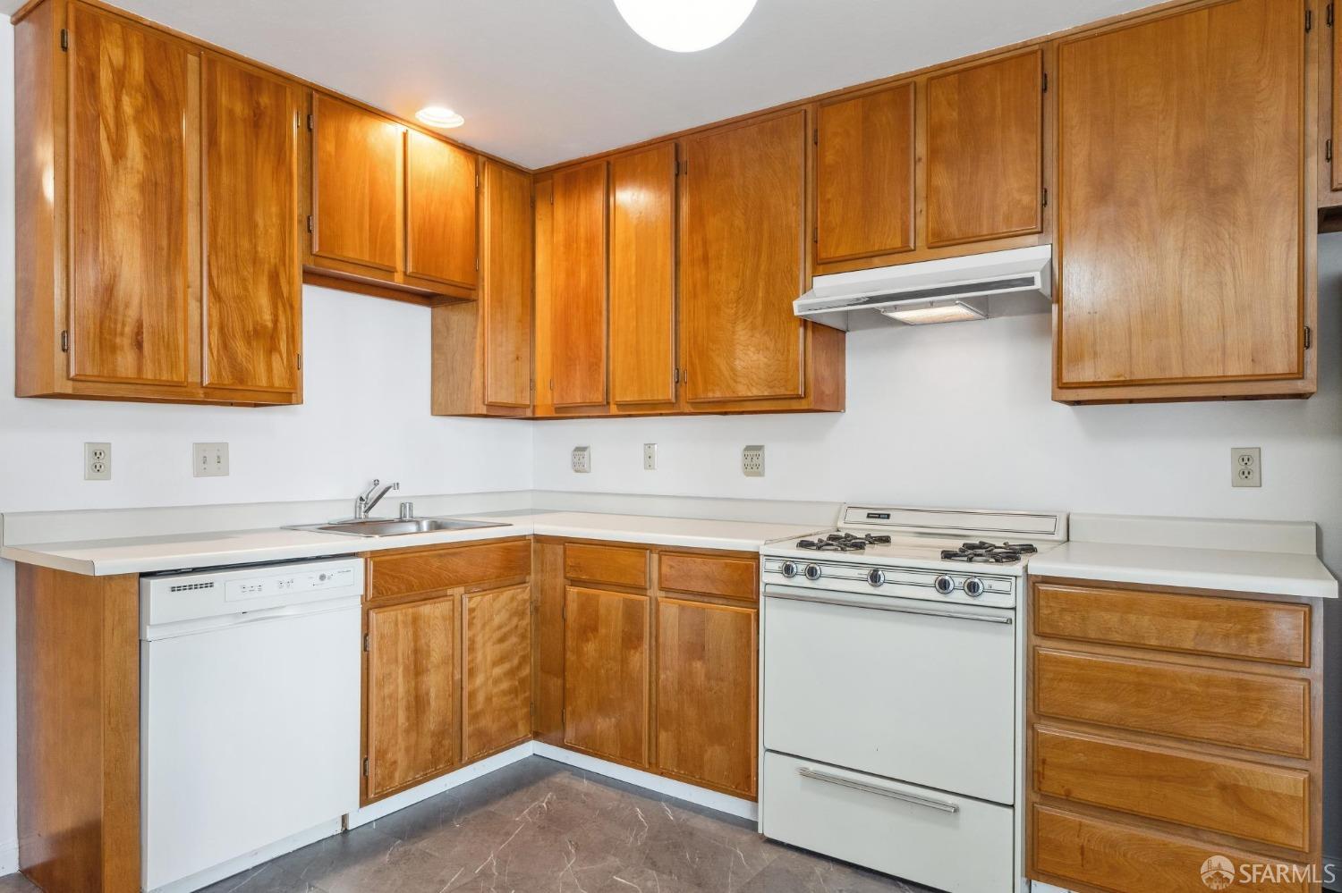 999 Wisconsin Street # 2