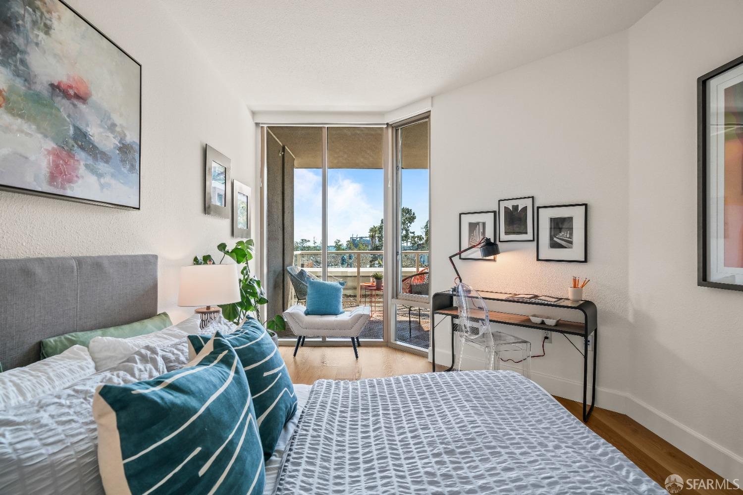 88 King Street # 302