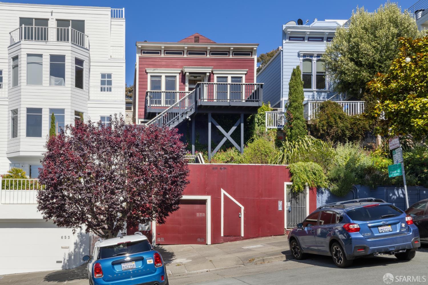 655 Noe Street