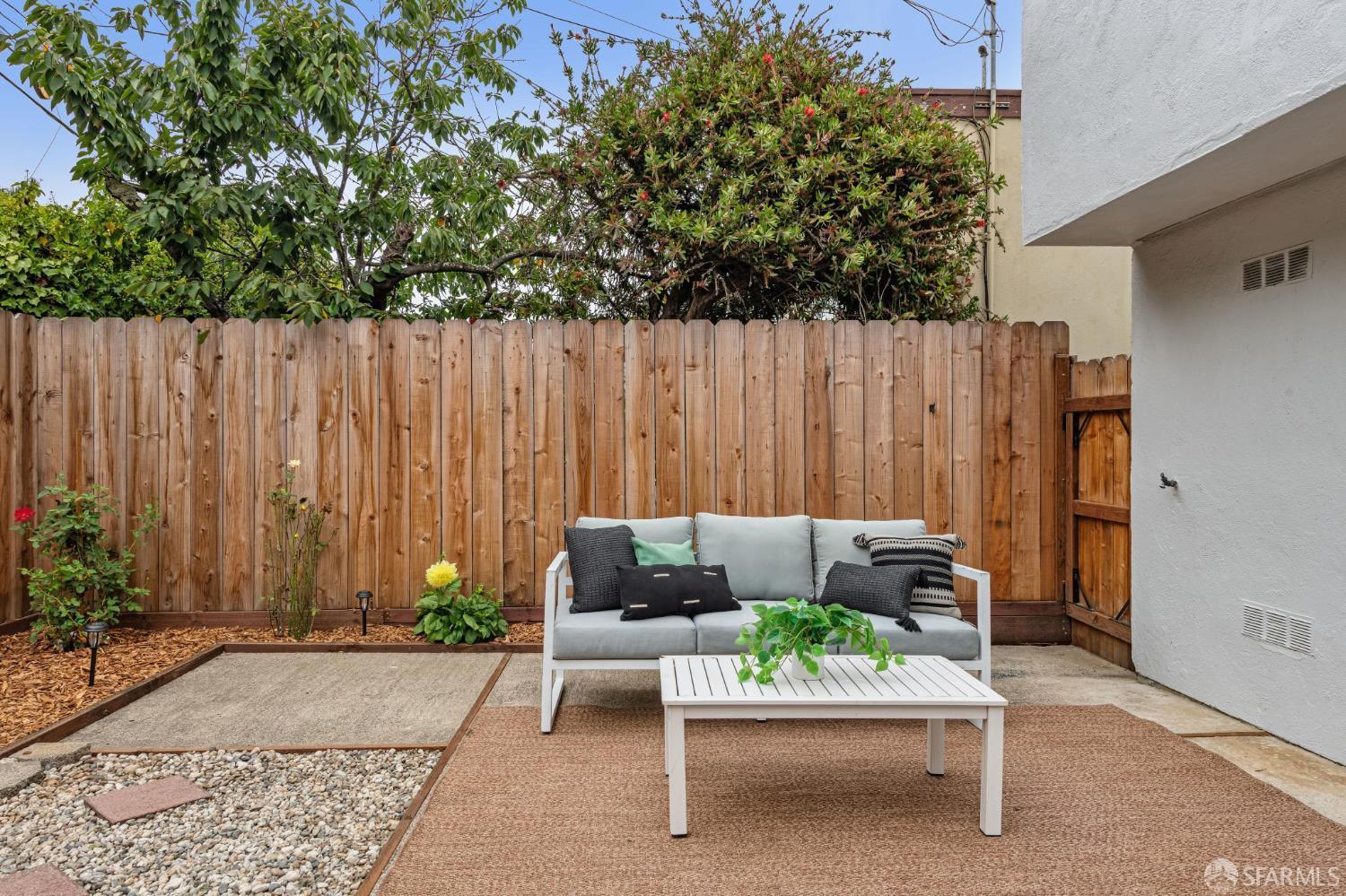 120 Mirada Drive