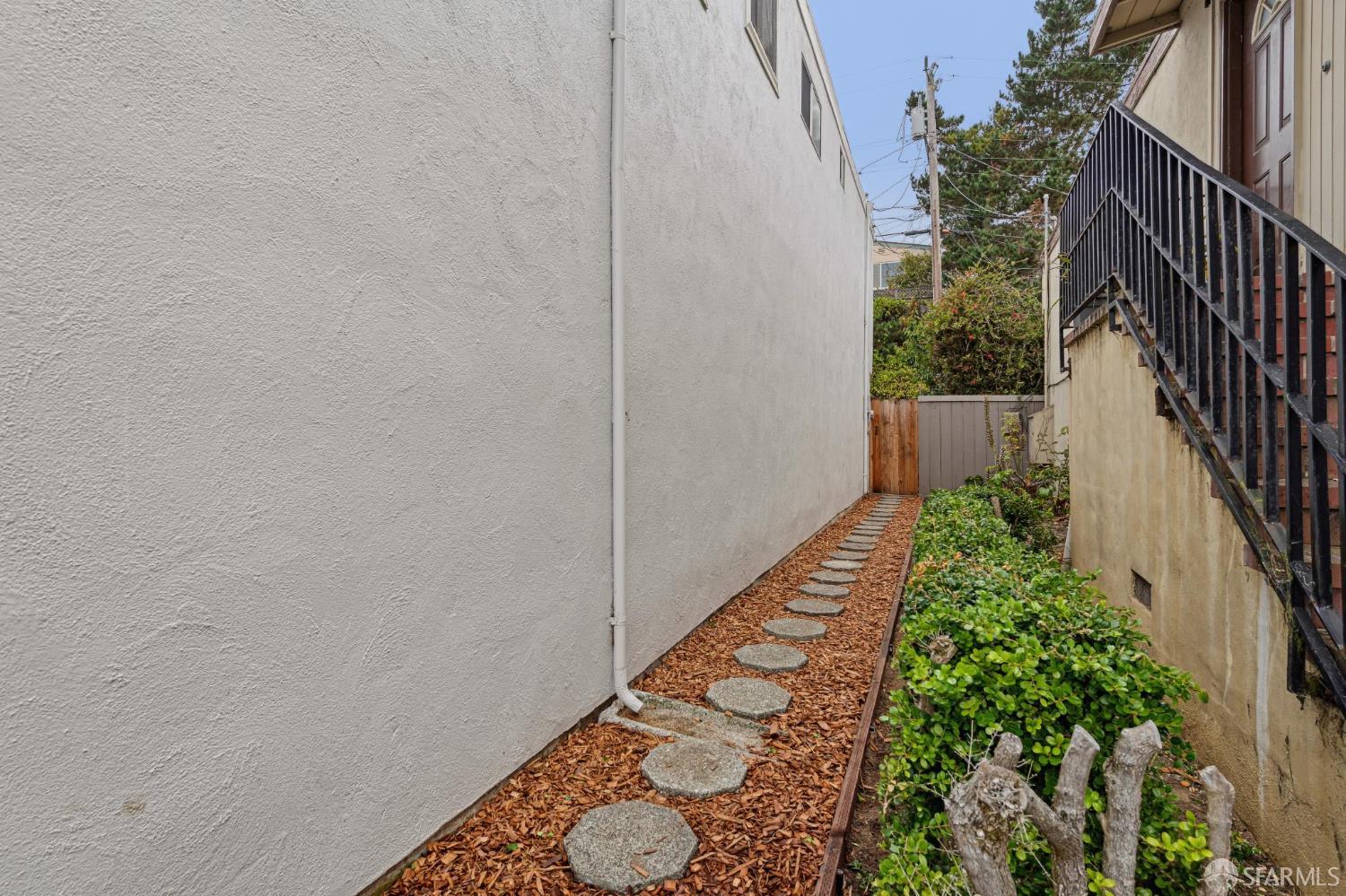120 Mirada Drive