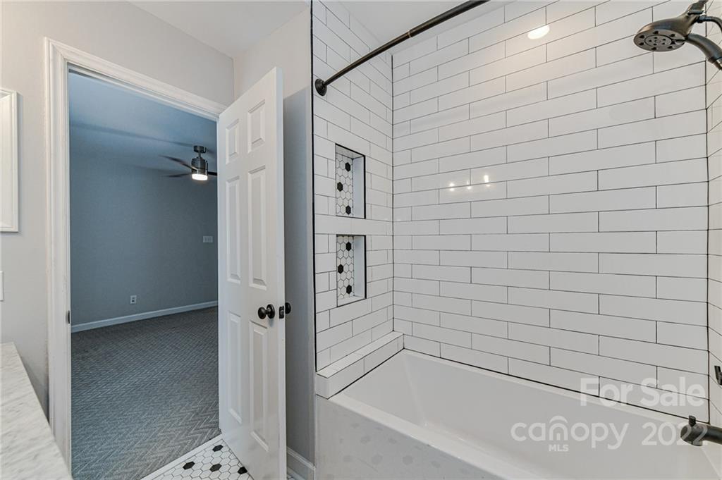 414 W 9th Street Unit: E