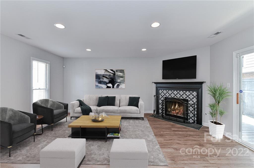 414 W 9th Street Unit: E