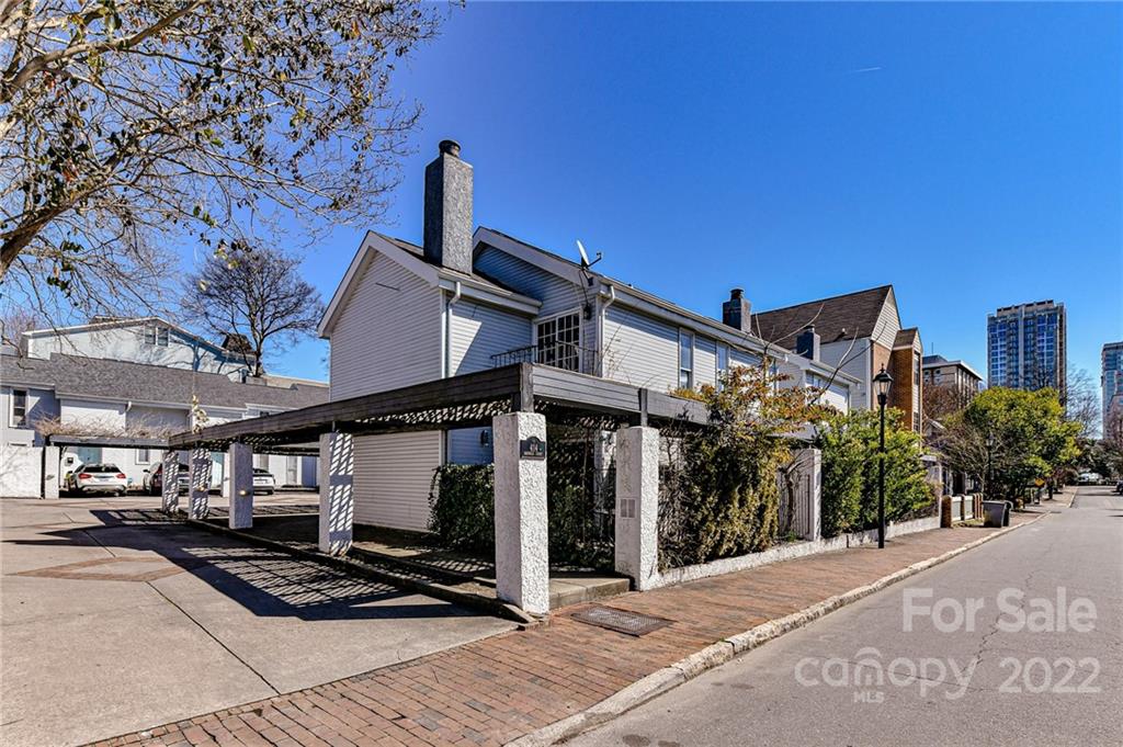 414 W 9th Street Unit: E