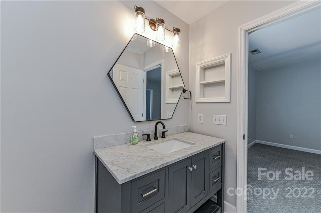 414 W 9th Street Unit: E
