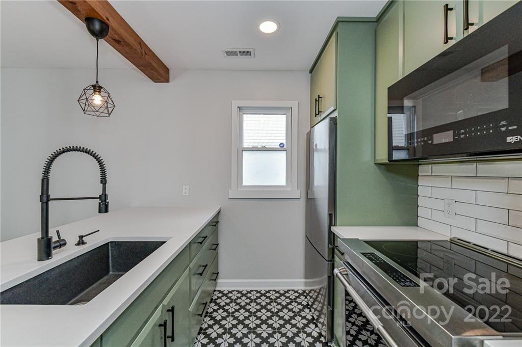 414 W 9th Street Unit: E