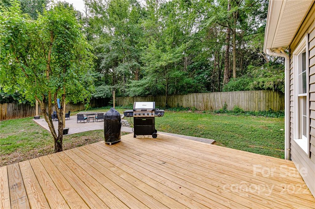 1612 Springwinds Drive