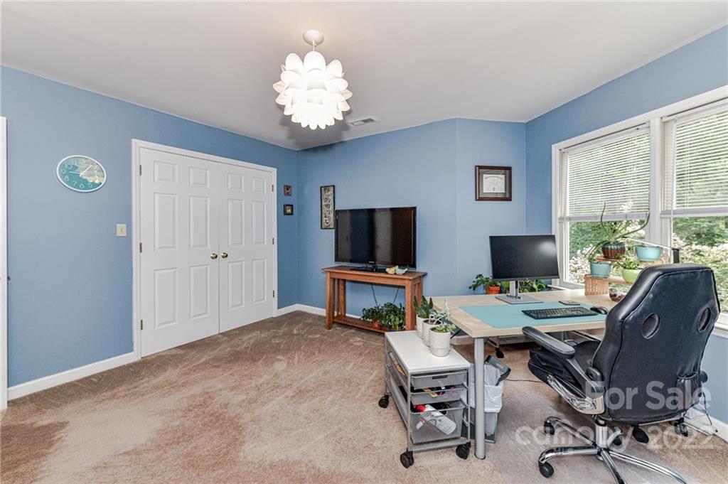 1612 Springwinds Drive