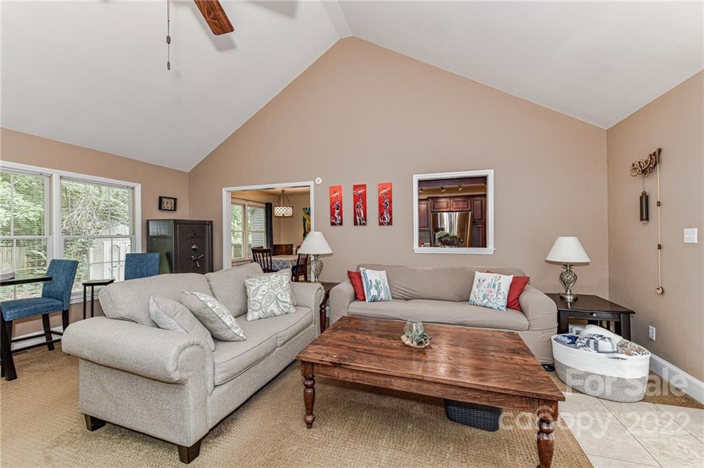 1612 Springwinds Drive