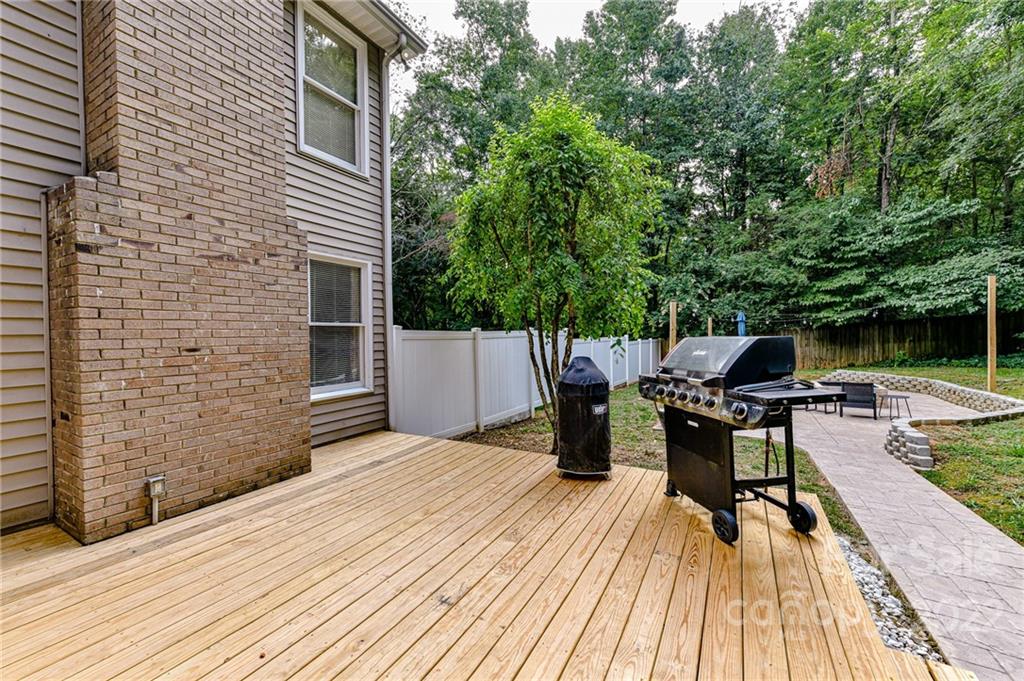 1612 Springwinds Drive