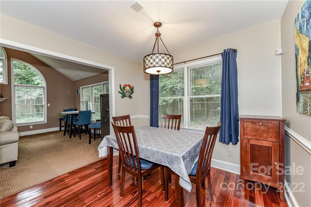 1612 Springwinds Drive