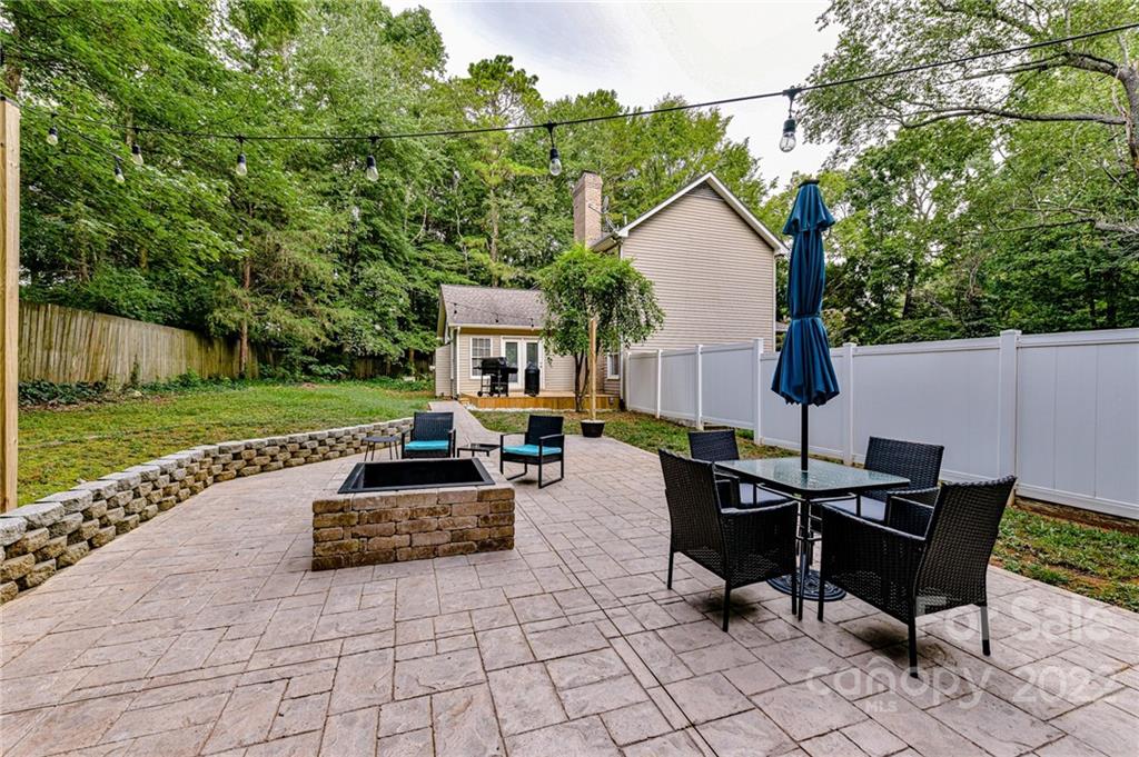 1612 Springwinds Drive