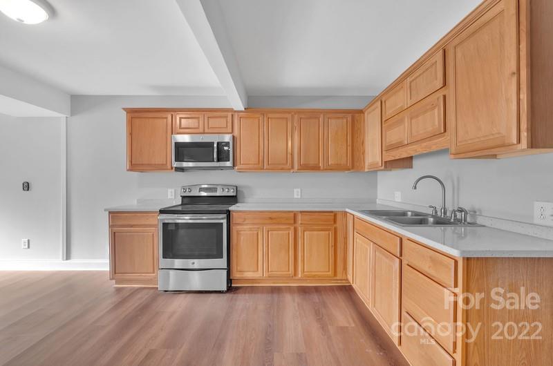 409 Oak Brook Drive