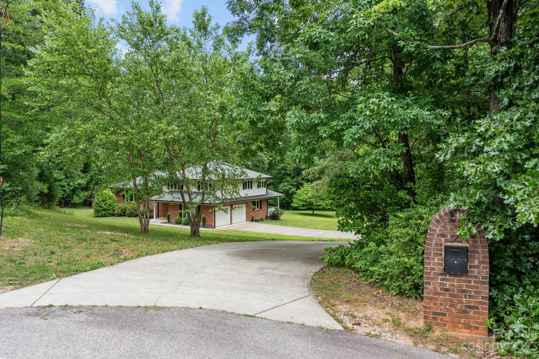 125 Tybeth Circle